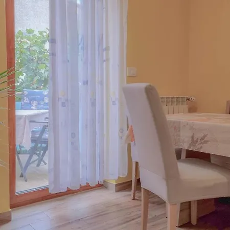 Jutta Apartment *