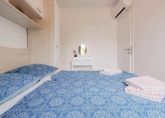 Jutta Διαμέρισμα Novigrad Istria